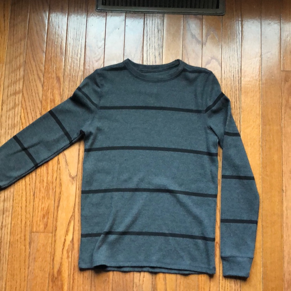 Youth size medium gray striped long sleeve shirt